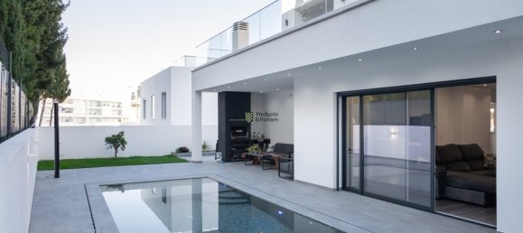 4 bedrooms Villa in Portimao, Portugal No. 119180 10