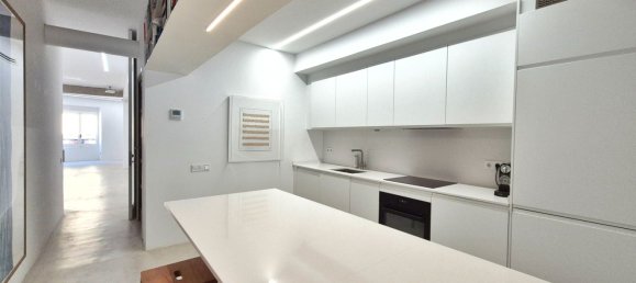 Apartamento de 3 dormitorios en Valencia, Spain No. 178623 8