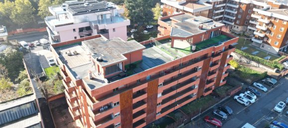 4400m² Building in Varese, Italy No. 148255 3