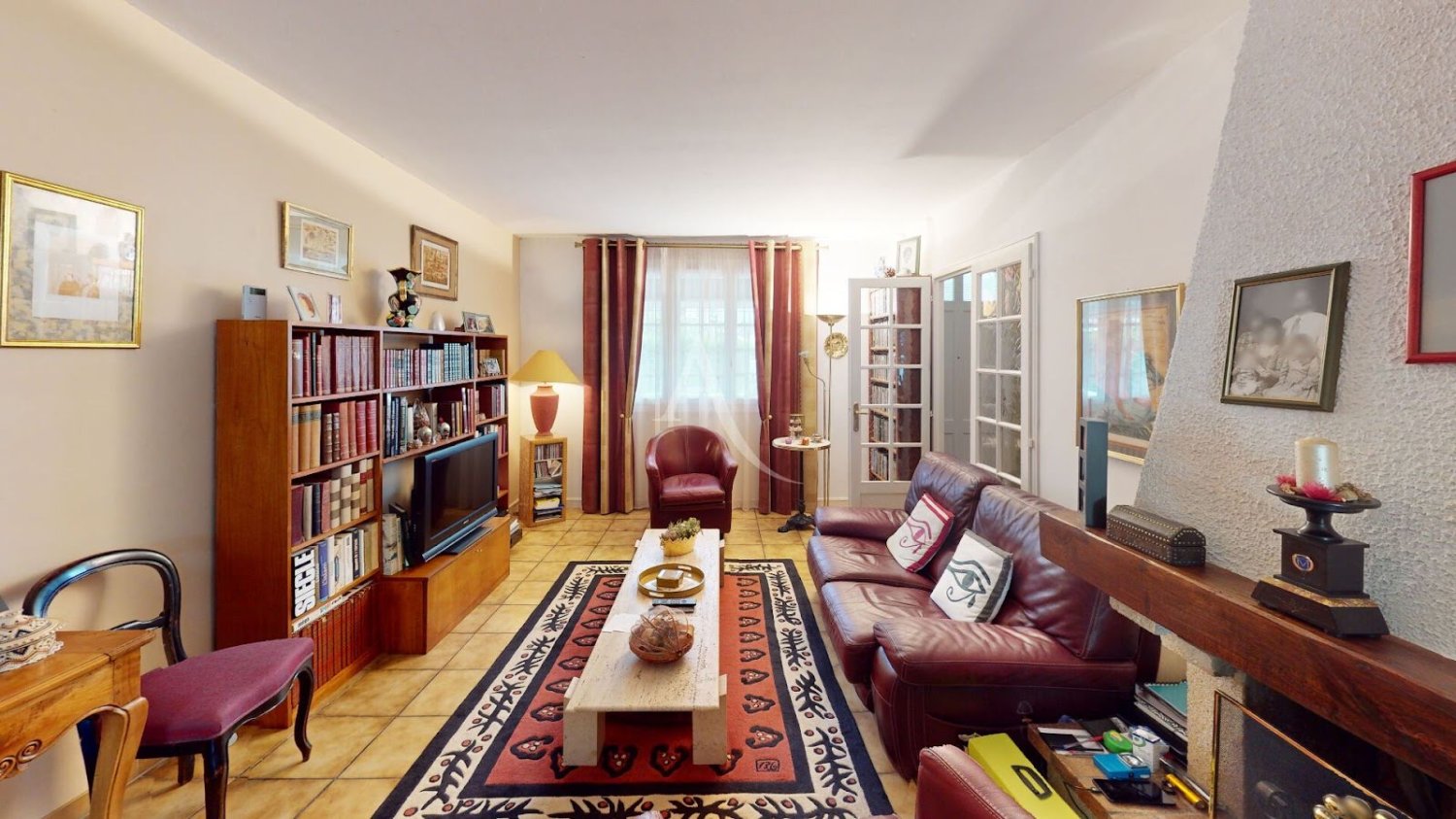 2 bedrooms House in Roissy-en-Brie, France No. 179330