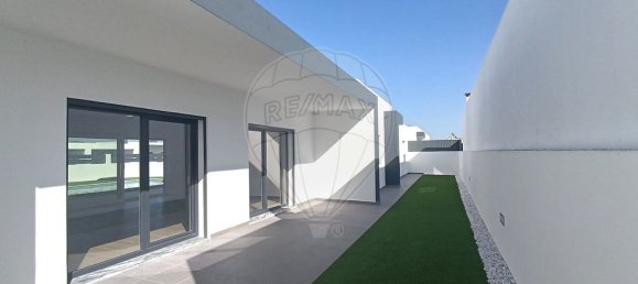 4 bedrooms House in Setubal, Portugal No. 171869 6