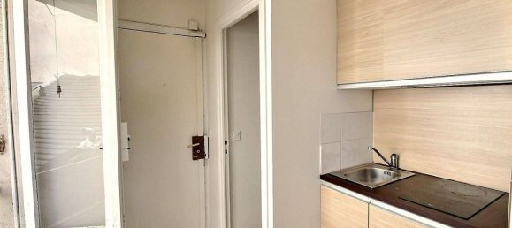 1 bedroom Apartment in Paris, France No. 180536 6