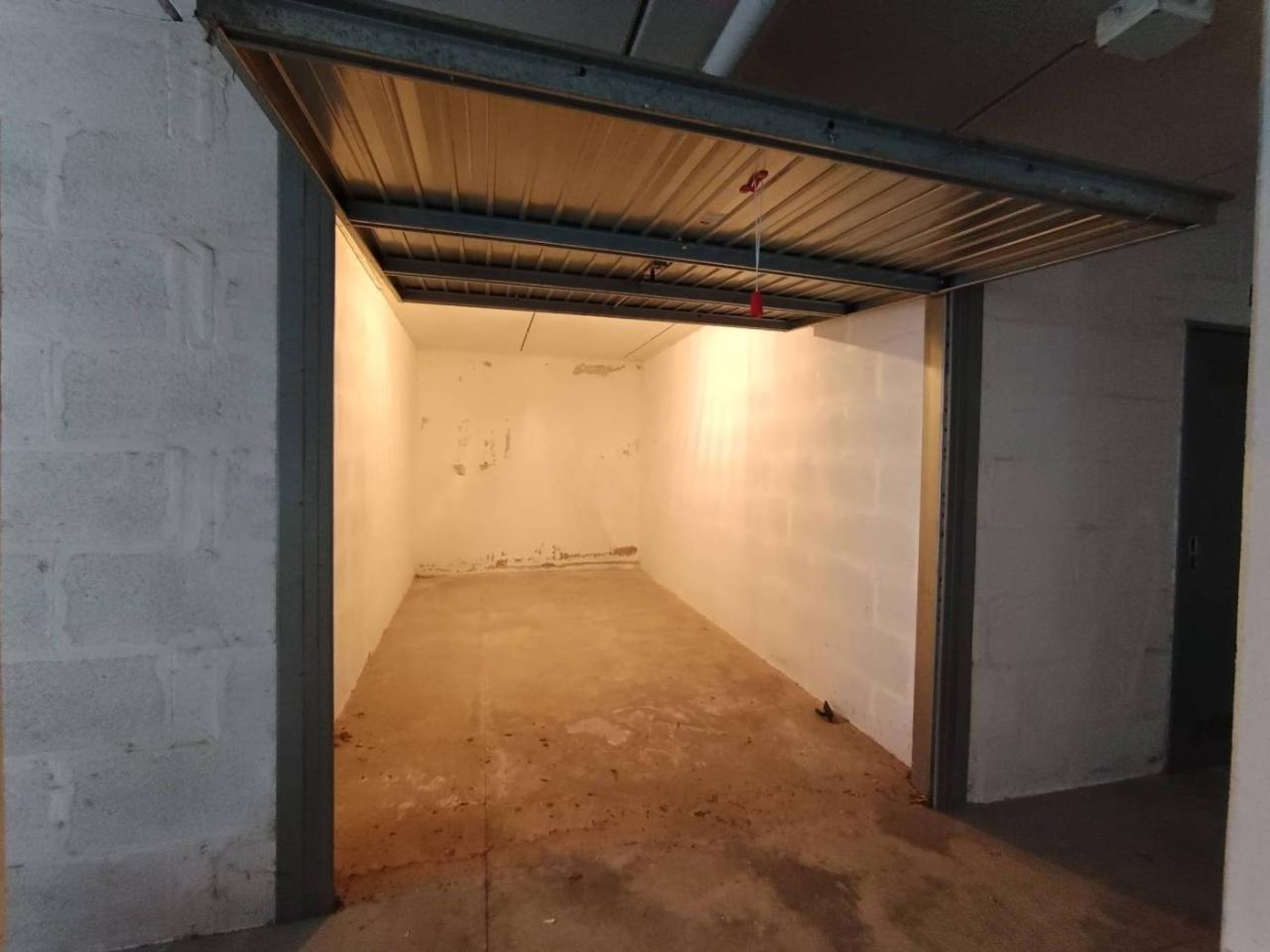 Гараж 15м² в Monteroni di Lecce, Италия № 179068