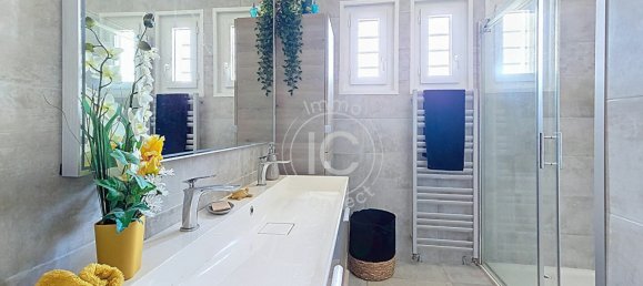 Дом с 5 спальнями в Сен-Ромен-ле-Пюи, Франция № 358552 13