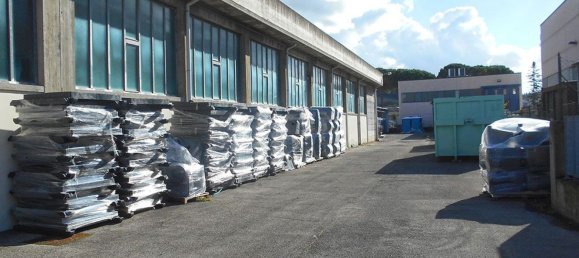 2376m² Warehouse in Poggibonsi, Italy No. 152715 3