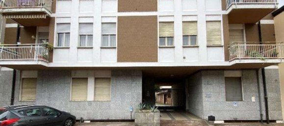 5 rooms Apartment in Turbigo, Italy No. 98405 14