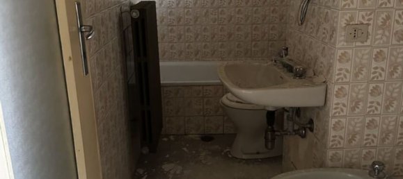 14 chambres Maison à Borgosesia, Italy No. 323363 15