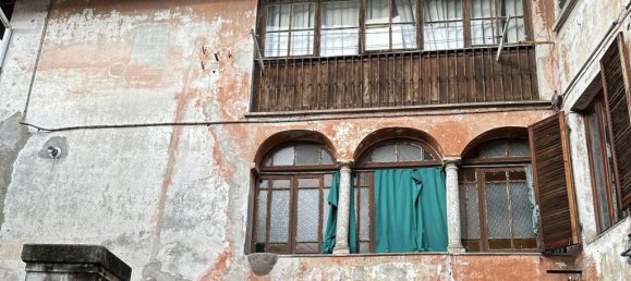 14 chambres Maison à Borgosesia, Italy No. 323363 5