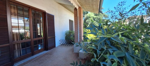 12-Zimmer Villa in Garlasco, Italy, Nr. 288512 12