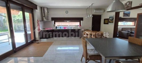 6 bedrooms Villa in Coccaglio, Italy No. 264557 27