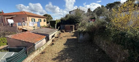 3 rooms House in Livorno, Italy No. 26061 30