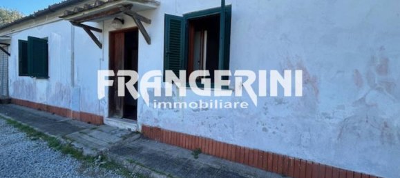 3 rooms House in Livorno, Italy No. 26061 16