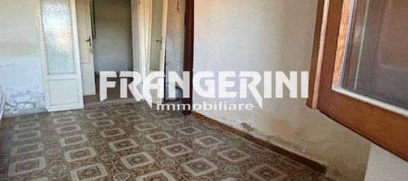 3 rooms House in Livorno, Italy No. 26061 11