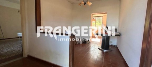 3 rooms House in Livorno, Italy No. 26061 8