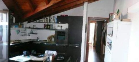 2-salle Appartement à Magnago, Italy No. 103854 5