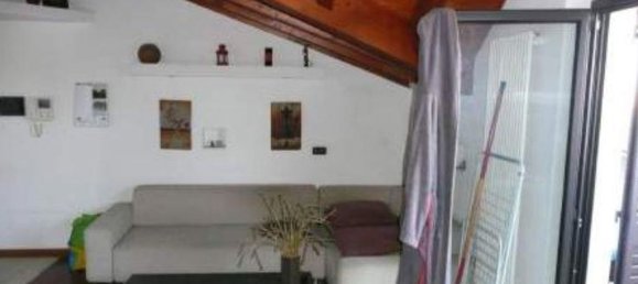 2-salle Appartement à Magnago, Italy No. 103854 4