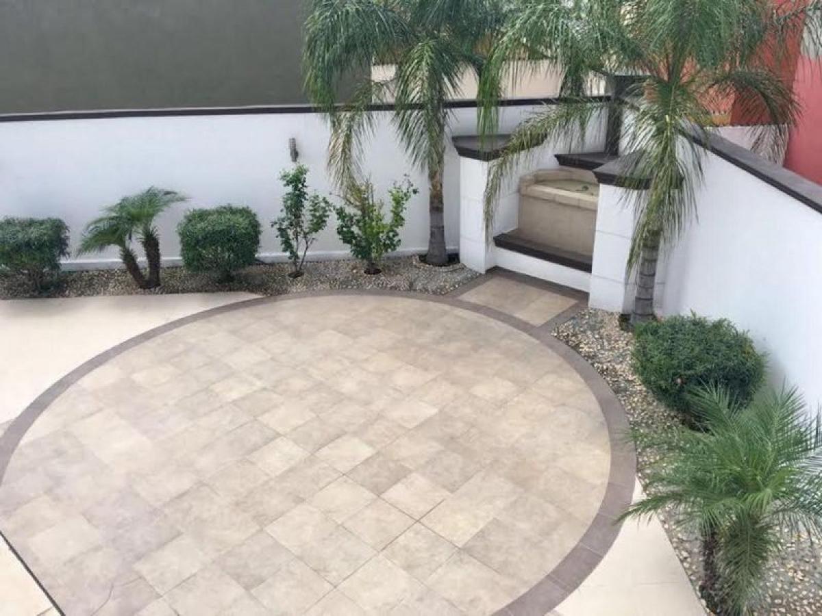 Casa T4 em Nuevo Leon, Mexico N.º 187006