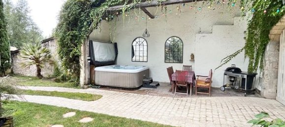 4 bedrooms House in Saint-Etienne-de-Chigny, France No. 313638 5