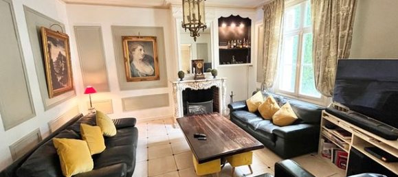 4 bedrooms House in Saint-Etienne-de-Chigny, France No. 313638 2