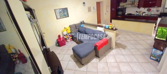 3 rooms Apartment in Rome, Italy No. 3085 4