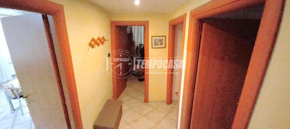 3 rooms Apartment in Rome, Italy No. 3085 10