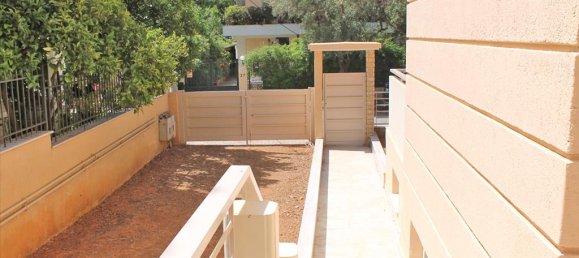 T4 em Kifisia, Greece N.º 7127 3