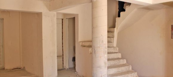 T4 em Kifisia, Greece N.º 7127 9