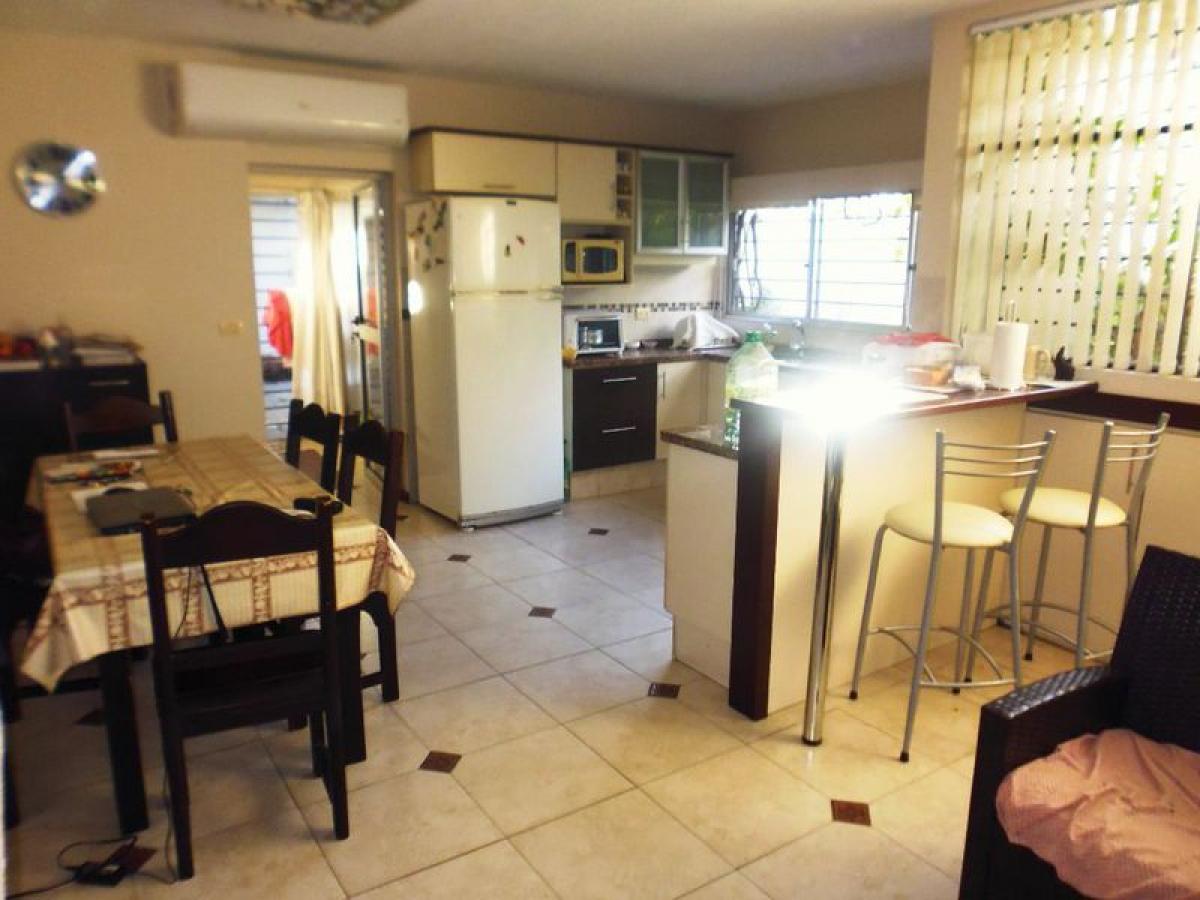 5 bedrooms House in Montevideo, Uruguay No. 2894