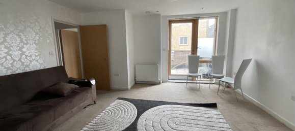 2 Schlafzimmer Wohnung in Essex, United Kingdom, Nr. 3979 3