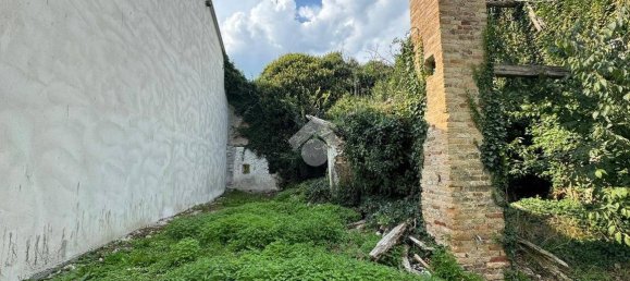 3 bedrooms House in Giavera del Montello, Italy No. 378364 4