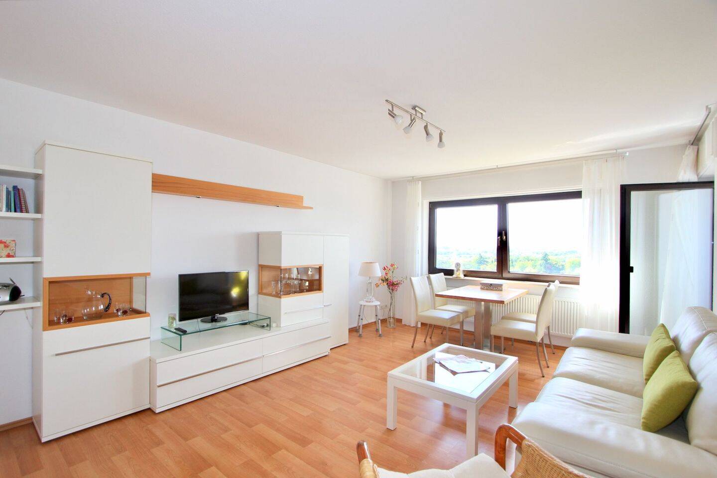 2-Zimmer Wohnung in Karlsruhe, Germany, Nr. 289861