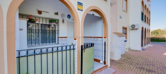 2 bedrooms Bungalow in Torrevieja, Spain No. 103923 2