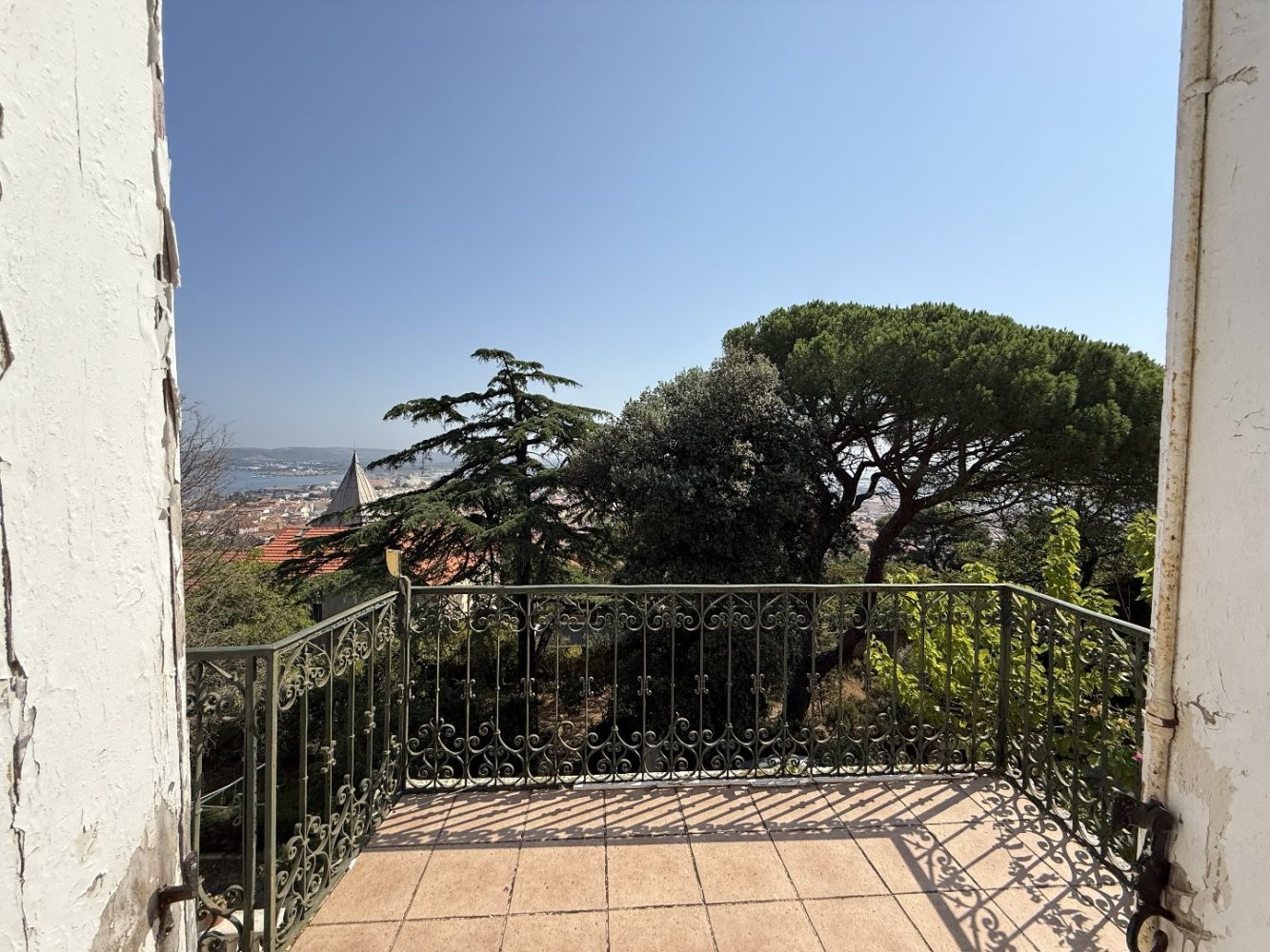 5 bedrooms Villa in Sete, France No. 347859