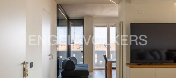 3 rooms Apartment in Verona, Italy No. 128390 2