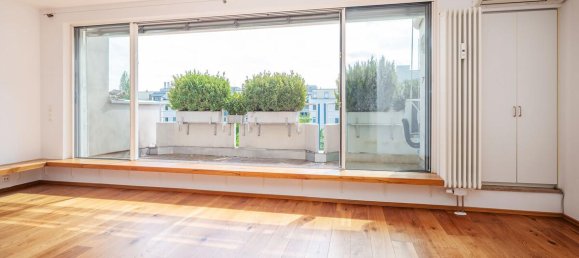 2 bedrooms Apartment in Munich, Germany No. 294462 2