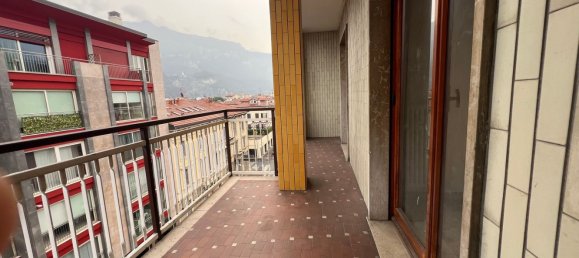 Apartamento de 4 habitaciónes en Lecco, Italy No. 79331 16