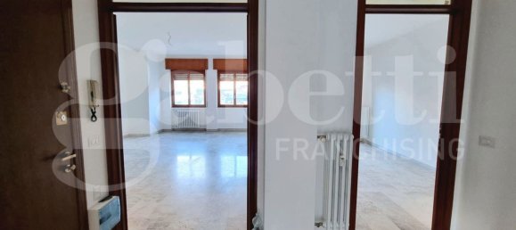 Apartamento de 4 habitaciónes en Lecco, Italy No. 79331 4