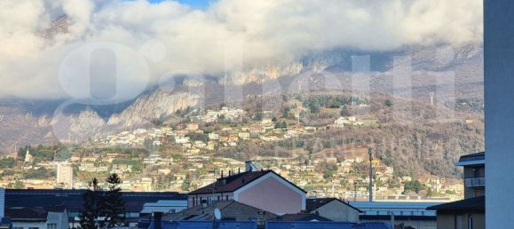 Apartamento de 4 habitaciónes en Lecco, Italy No. 79331 11