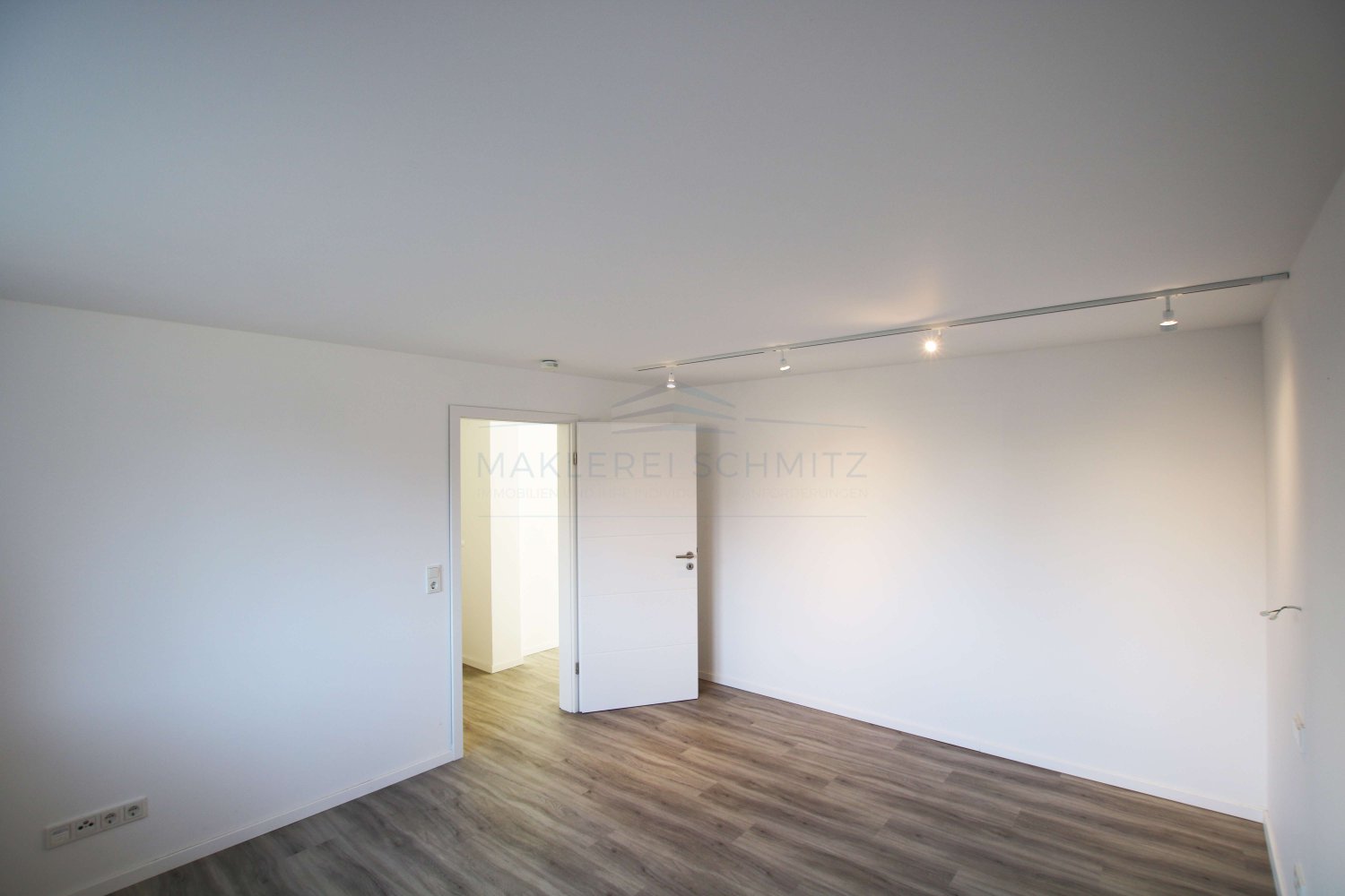 Квартира с 1 спальней в Рейн-Зиг, Германия № 281109