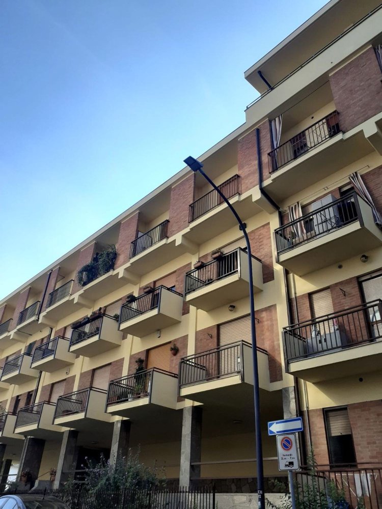 Apartamento de 4 habitaciónes en Asti, Italy No. 257228