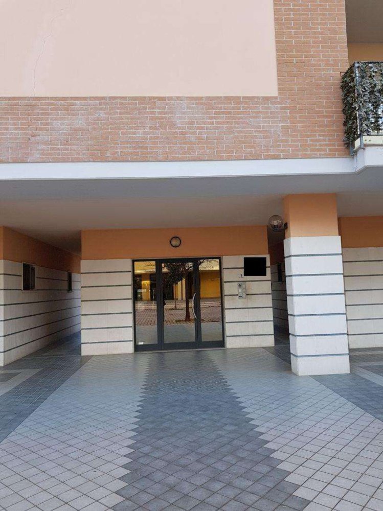 4 rooms Penthouse in Cepagatti, Italy No. 293330