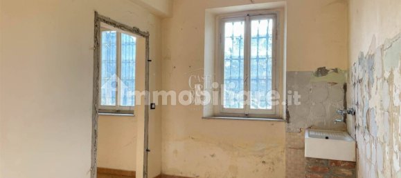 3 bedrooms House in Corana, Italy No. 237001 11