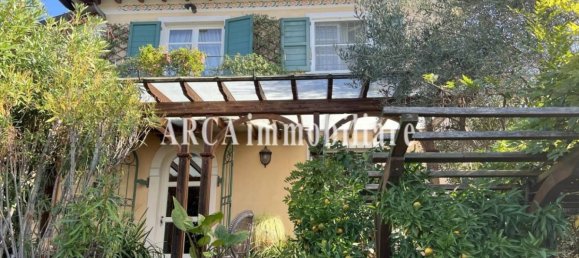 3 bedrooms Villa in Pietrasanta, Italy No. 374516 17