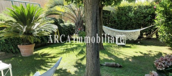 3 bedrooms Villa in Pietrasanta, Italy No. 374516 12