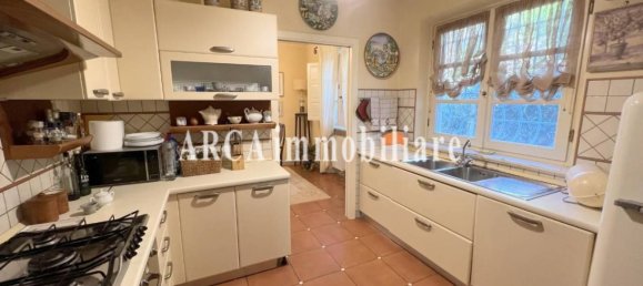 3 bedrooms Villa in Pietrasanta, Italy No. 374516 20