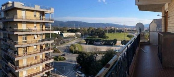 4 Schlafzimmer Wohnung in Follonica, Italy, Nr. 160401 13