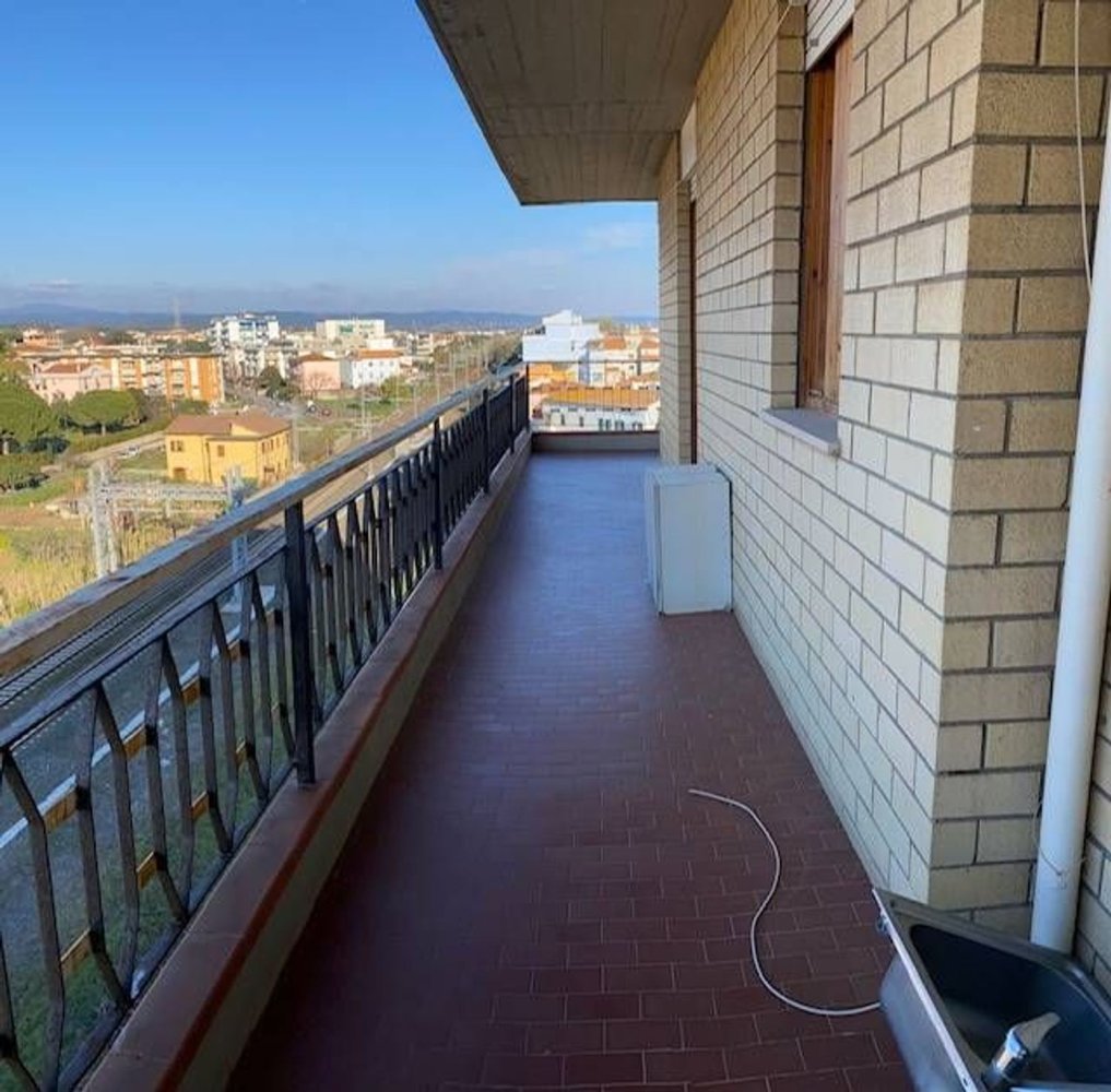 4 Schlafzimmer Wohnung in Follonica, Italy, Nr. 160401