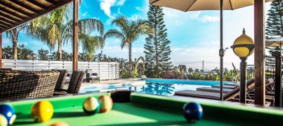 4 Schlafzimmer Villa in Agios Georgios, Cyprus, Nr. 10509 8