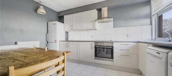 3 bedrooms Apartment in Roehampton, United Kingdom No. 7303 2