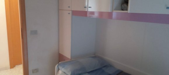 7-salle Appartement à Vittoria, Italy No. 288639 6